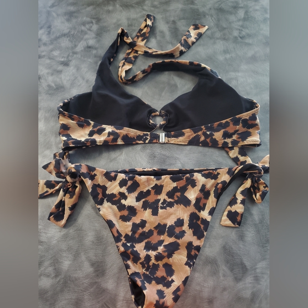 Leopard Print Bikini Set - Picture 2 of 4